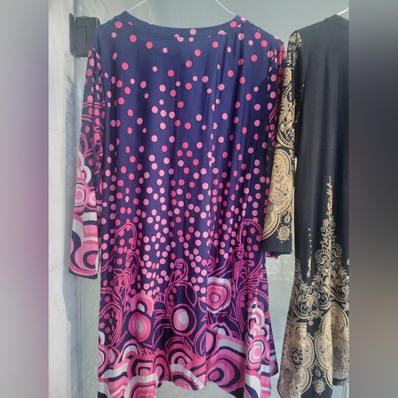 3 bundle tunic tops - Picture 2 of 11